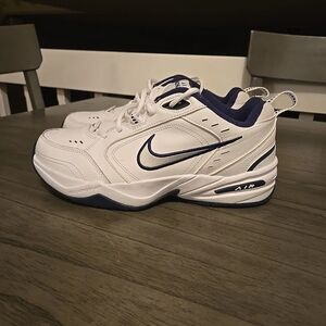 Nike Men's White and Navy Athletic Shoes